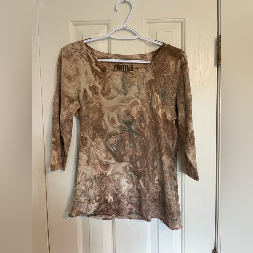 Glinda marble tie dye 3/4 length sleeve shirt, layered bottom